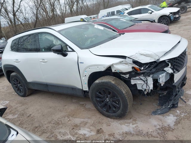 2025 Mazda Cx-50 Hybrid Premium Package მანქანა იყიდება აუქციონზე, vin: 7MMVAADW5SN133527, აუქციონის ნომერი: 44171227