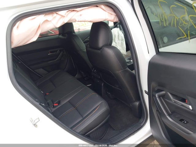 2025 Mazda Cx-50 Hybrid Premium Package მანქანა იყიდება აუქციონზე, vin: 7MMVAADW5SN133527, აუქციონის ნომერი: 44171227