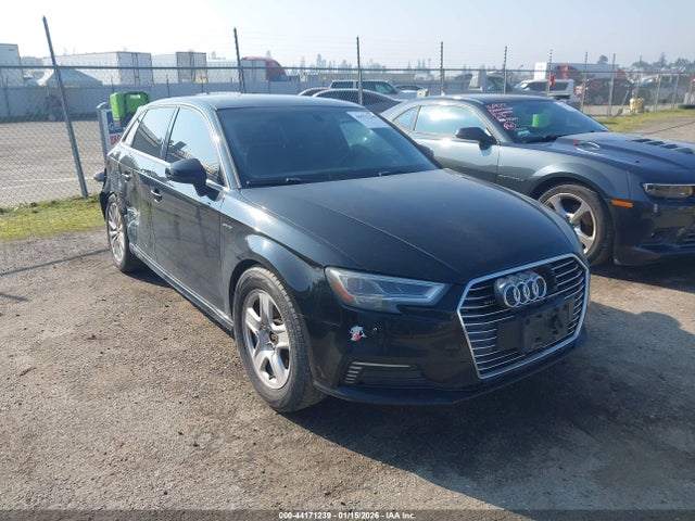 2017 AUDI A3 E-TRON WAUTPBFF9HA132371