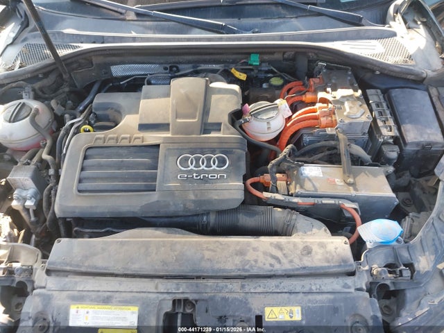 2017 AUDI A3 E-TRON WAUTPBFF9HA132371 Photo 9