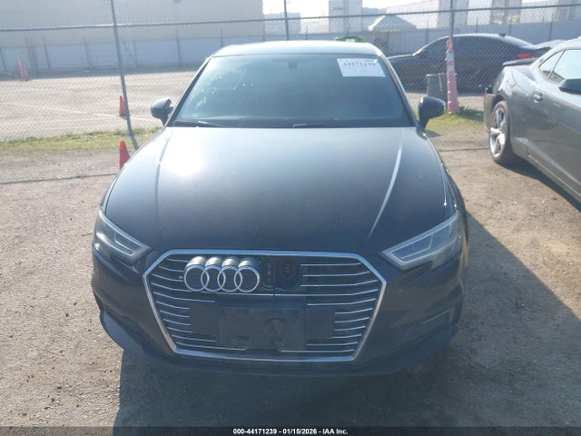 WAUTPBFF9HA132371 Audi A3 E-tron 1.4t Premium
