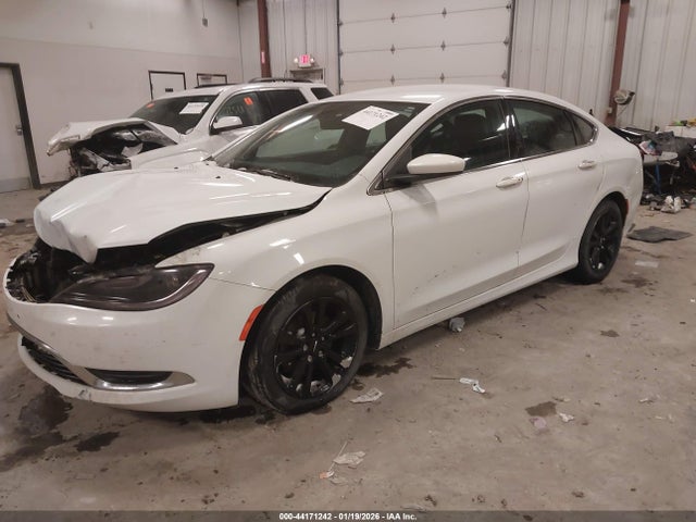 Продаж на аукціоні авто 2017 Chrysler 200 Limited Platinum, vin: 1C3CCCAB2HN501139, номер лоту: 44171242