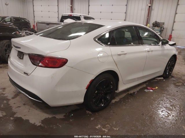 Продаж на аукціоні авто 2017 Chrysler 200 Limited Platinum, vin: 1C3CCCAB2HN501139, номер лоту: 44171242