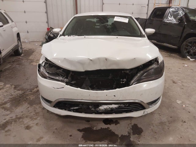 Продаж на аукціоні авто 2017 Chrysler 200 Limited Platinum, vin: 1C3CCCAB2HN501139, номер лоту: 44171242
