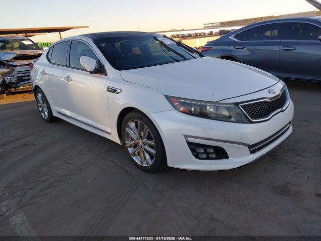 5XXGR4A66FG476064 KIA Optima Sxl Turbo