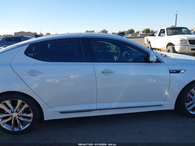5XXGR4A66FG476064 KIA Optima Sxl Turbo