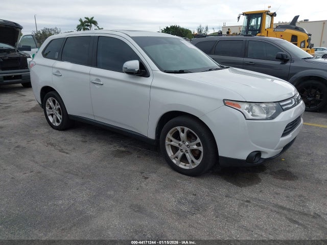 2014 MITSUBISHI OUTLANDER JA4AD3A32EZ004194 Photo 0
