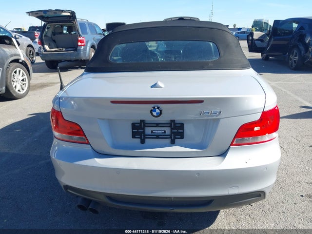 44171248 :رقم المزاد ، WBAUN7C56DVM27109 vin ، 2013 Bmw 135i مزاد بيع