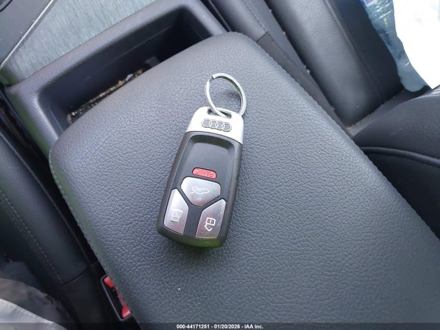 2019 AUDI A4 WAUHMAF46KN002183 Photo 10