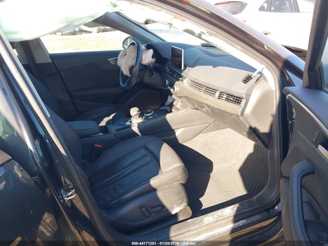 2019 AUDI A4 WAUHMAF46KN002183 Photo 4