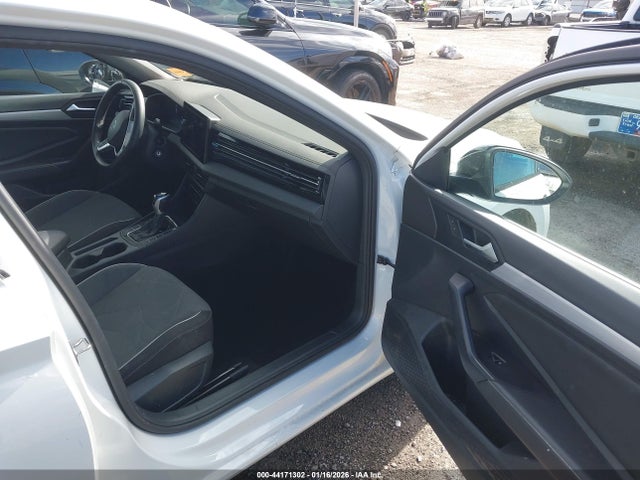 44171302 :رقم المزاد ، 3VWBX7BU2SM016209 vin ، 2025 Volkswagen Jetta 1.5t Sport مزاد بيع