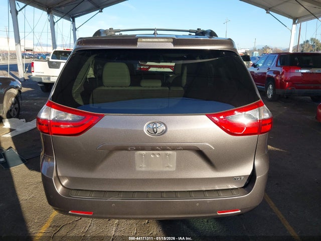 Toyota SIENNA XLE 2020 5TDYZ3DCXLS050856 Image 16