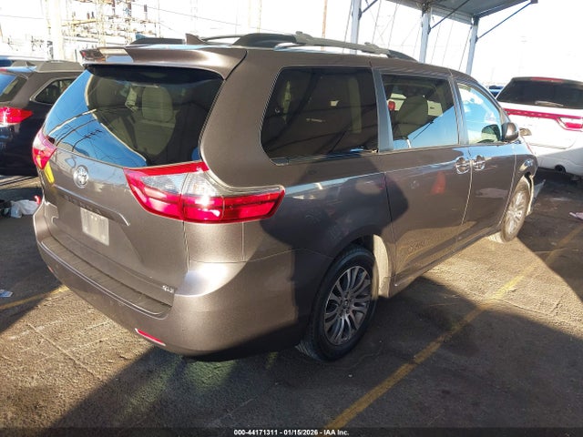 Toyota SIENNA XLE 2020 5TDYZ3DCXLS050856 Image 4