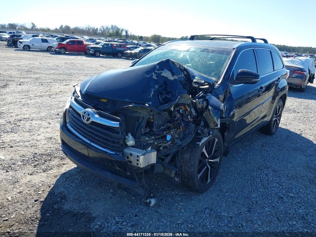 Продажа на аукционе авто 2015 Toyota Highlander Limited V6, vin: 5TDYKRFH1FS062866, номер лота: 44171335