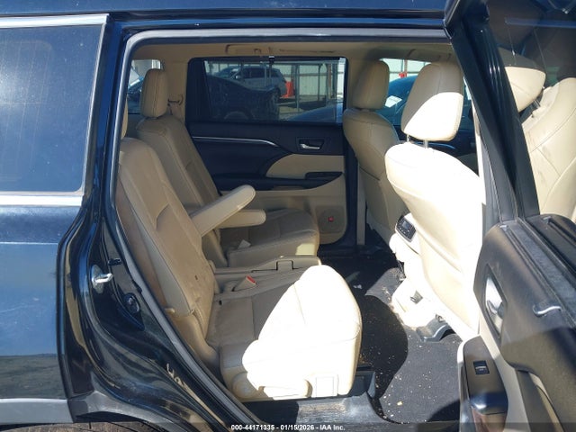 Продажа на аукционе авто 2015 Toyota Highlander Limited V6, vin: 5TDYKRFH1FS062866, номер лота: 44171335