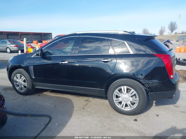 44171366 :رقم المزاد ، 3GYFNBE3XGS554735 vin ، 2016 Cadillac Srx Luxury Collection مزاد بيع