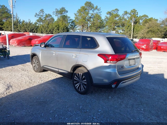 2020 MITSUBISHI OUTLANDER JA4AD3A36LZ003241 Photo 2