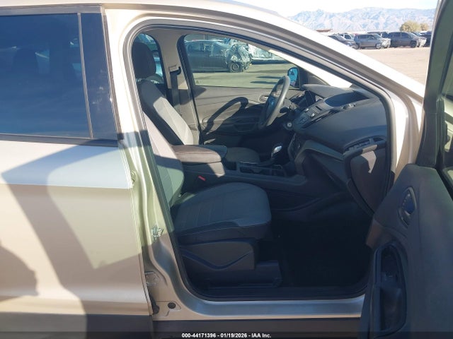 1FMCU0F74HUC02314 Ford ESCAPE S