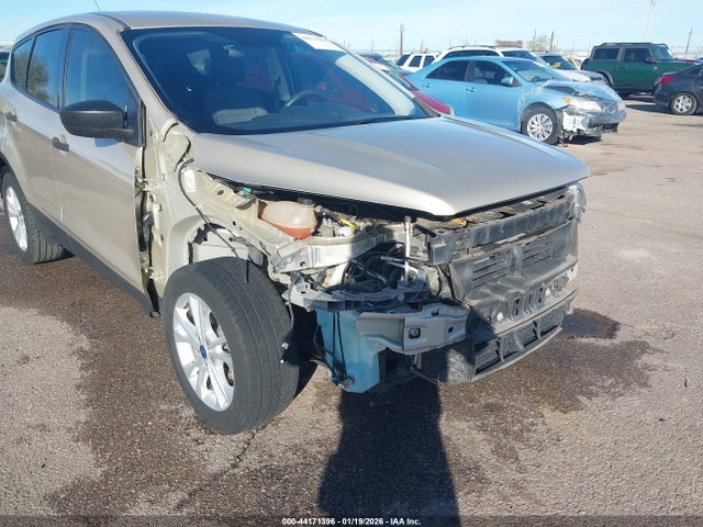 1FMCU0F74HUC02314 Ford ESCAPE S