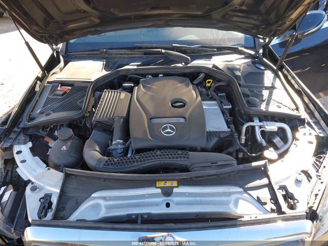44171398 :رقم المزاد ، 55SWF4JB5FU061126 vin ، 2015 Mercedes-benz C 300 Luxury مزاد بيع