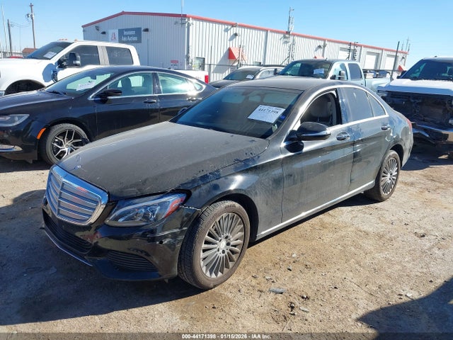 44171398 :رقم المزاد ، 55SWF4JB5FU061126 vin ، 2015 Mercedes-benz C 300 Luxury مزاد بيع