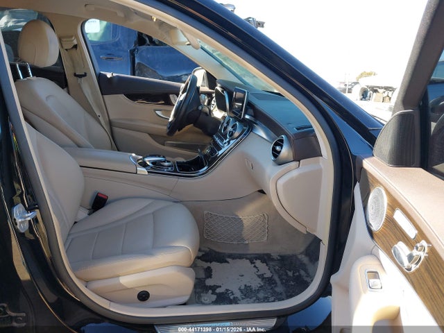 44171398 :رقم المزاد ، 55SWF4JB5FU061126 vin ، 2015 Mercedes-benz C 300 Luxury مزاد بيع