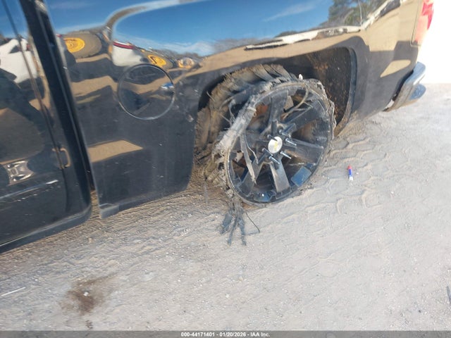 Chevrolet Silverado 1500 1lt 2018 3GCPCREC8JG507285 Image 36