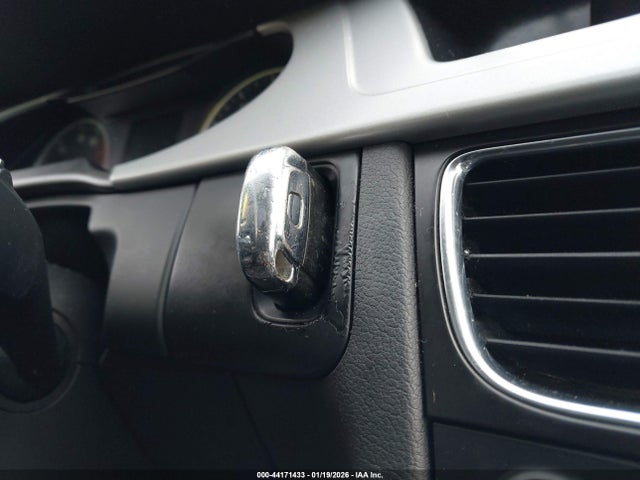 Aukcja sprzedaży 2010 Audi A4 2.0t Premium, vin: WAUFFAFL6AN004779, numer aukcji: 44171433