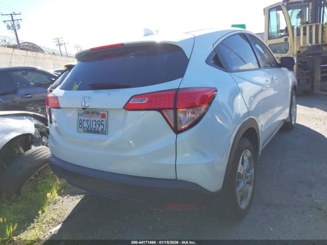 2018 HONDA HR-V 3CZRU5H38JM709176 Photo 3