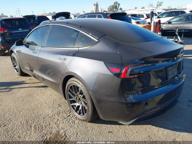 2024 TESLA MODEL 3 5YJ3E1EA9RF743325 Photo 2