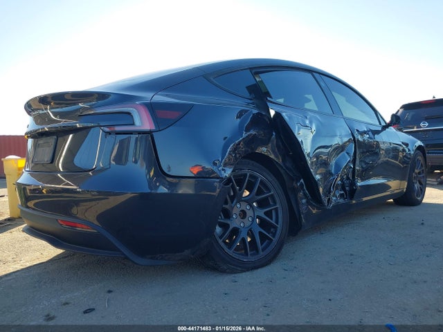 2024 TESLA MODEL 3 5YJ3E1EA9RF743325 Photo 3