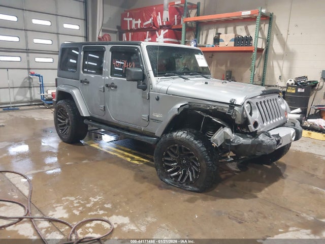 44171488 :رقم المزاد ، 1C4BJWEG1DL653553 vin ، 2013 Jeep Wrangler Unlimited Sahara مزاد بيع