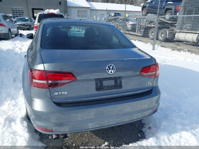 3VW2B7AJXJM214864 Volkswagen Jetta 1.4t S