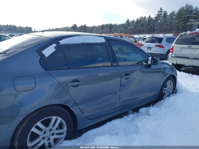 3VW2B7AJXJM214864 Volkswagen Jetta 1.4t S
