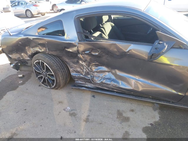 1ZVBP8AM9E5271800 Ford Mustang V6
