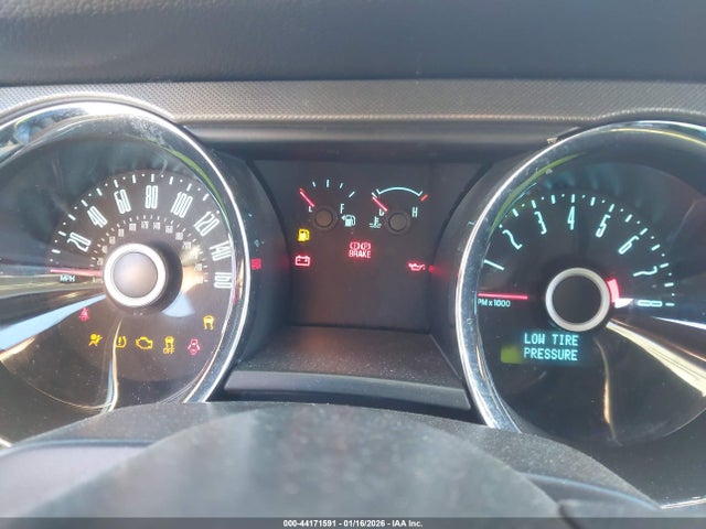 1ZVBP8AM9E5271800 Ford Mustang V6