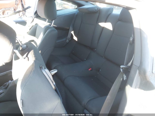 1ZVBP8AM9E5271800 Ford Mustang V6