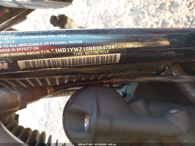 2022 HARLEY-DAVIDSON FXLRS 1HD1YWZ10NB064724 Photo 9