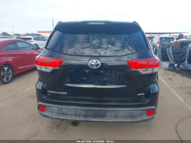5TDBZRFH4HS460545 Toyota Highlander Le/le Plus