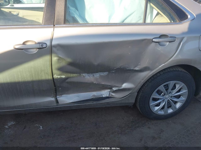 Toyota CAMRY LE 2015 4T1BF1FK2FU110731 Image 6