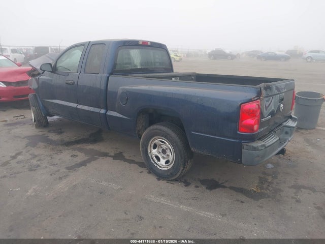 2007 DODGE DAKOTA 1D7HE22KX7S136512 Photo 2
