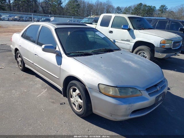 44171703 :رقم المزاد ، 1HGCG565XXA073388 vin ، 1999 Honda Accord Ex مزاد بيع