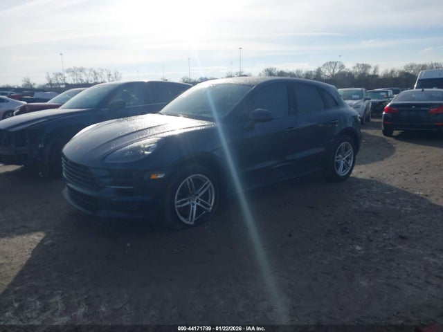 Porsche Macan 2019 WP1AA2A57KLB08252 Image 2