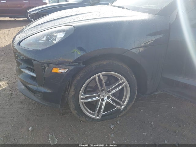 Porsche Macan 2019 WP1AA2A57KLB08252 Image 6