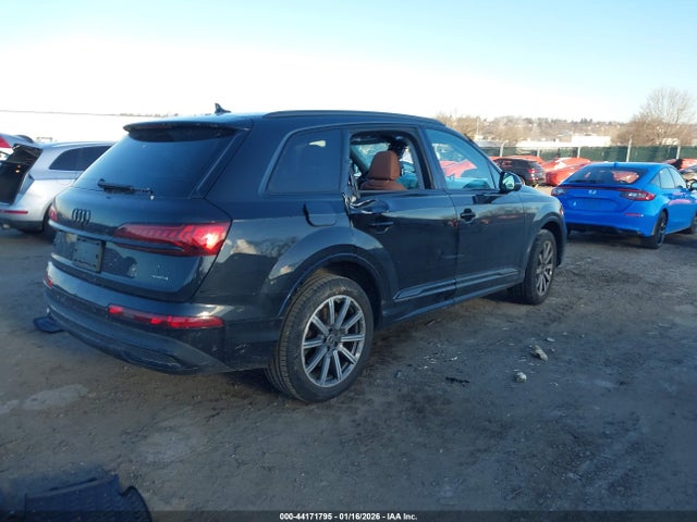 2024 AUDI Q7 WA1LCBF70RD010287 Photo 3