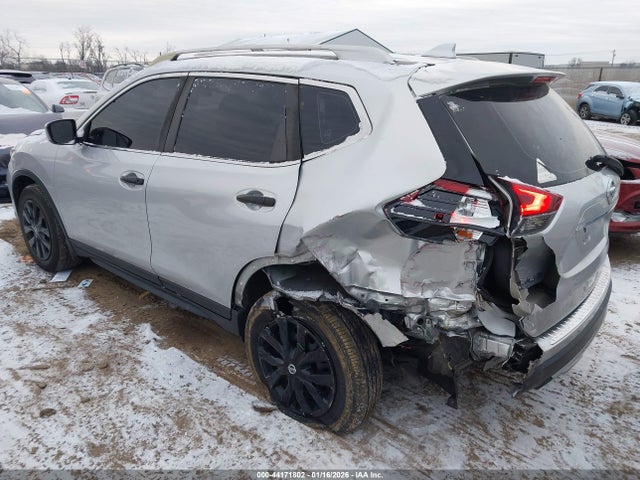 2020 NISSAN ROGUE JN8AT2MV8LW132751 Photo 2