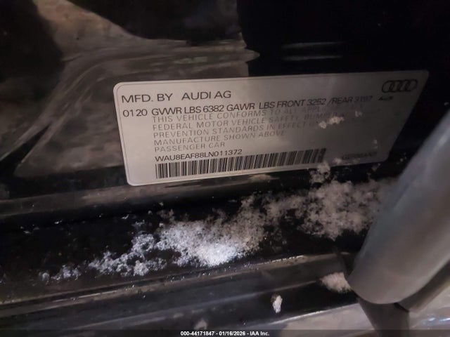 2020 AUDI A8 L WAU8EAF88LN011372 Photo 8