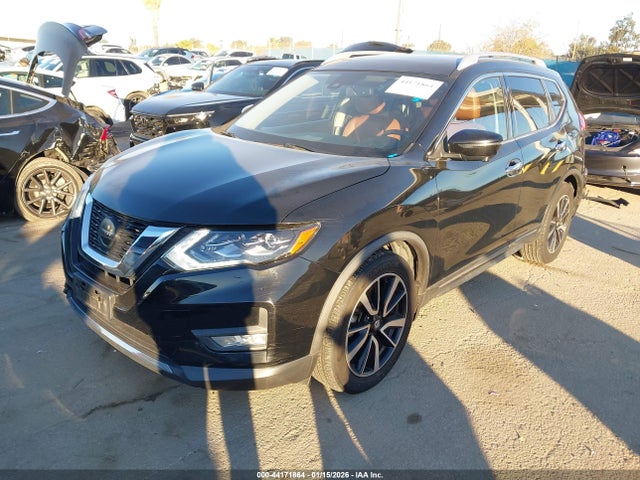 JN8AT2MT6JW467227 Nissan Rogue Sl