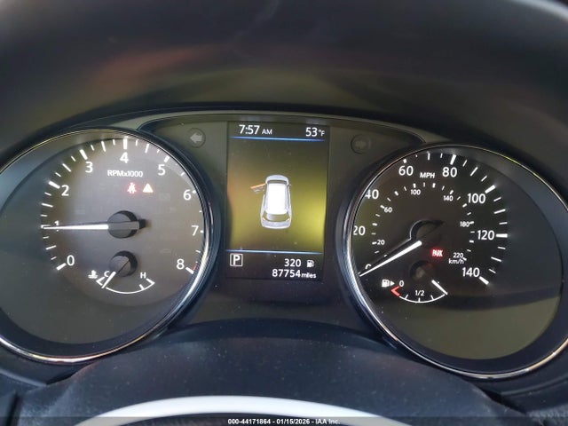 JN8AT2MT6JW467227 Nissan Rogue Sl