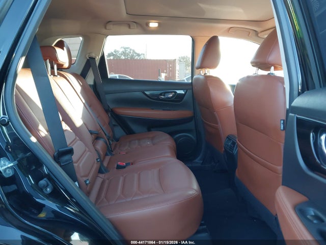 JN8AT2MT6JW467227 Nissan Rogue Sl